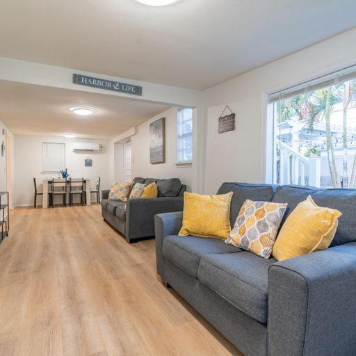 Lovely 2 Bedrooms, Steps Away From The Beach. Bradenton Beach Exterior foto